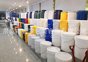 肏老骚屄视频网站吉安容器一楼涂料桶、机油桶展区